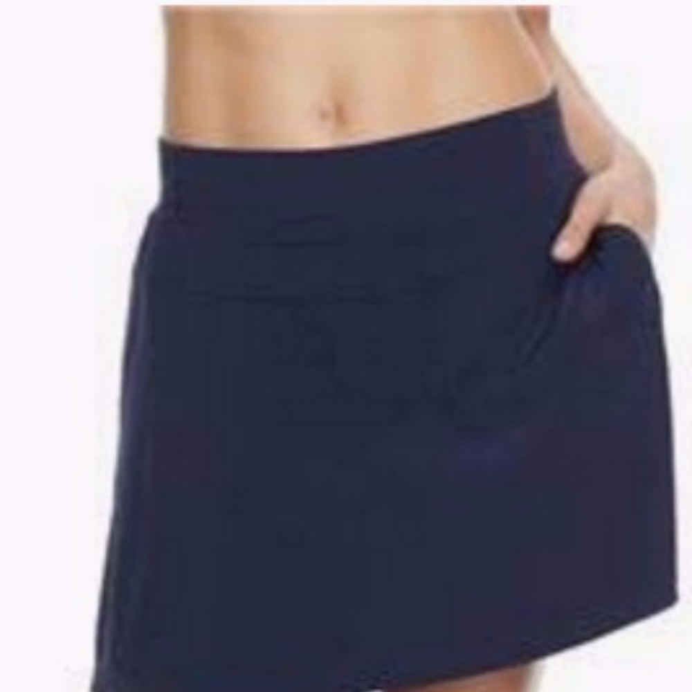 TEKGEAR ATHLETIC SKORT~ SKIRT w/SHORTS UNDERNEATH